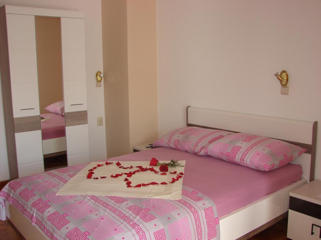 Apartments Spiko Hvar Town Exterior foto